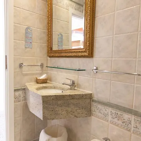 Hotel Adriatico 3*