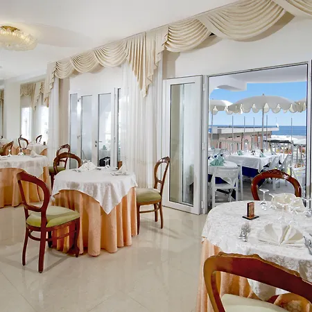 Adriatico 3* Milano Marittima