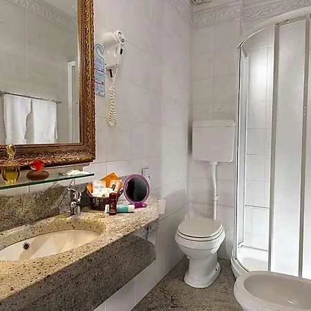Hotel Adriatico 3*