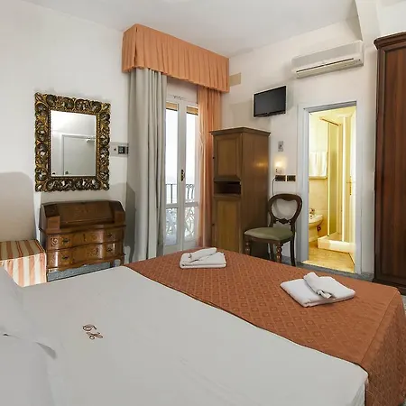 Hotel Adriatico 3*